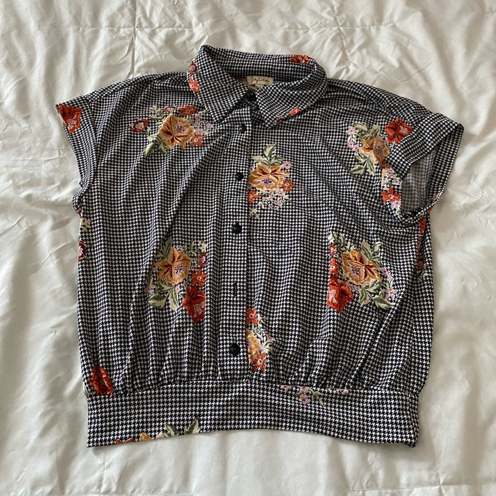 checkered floral button crop top